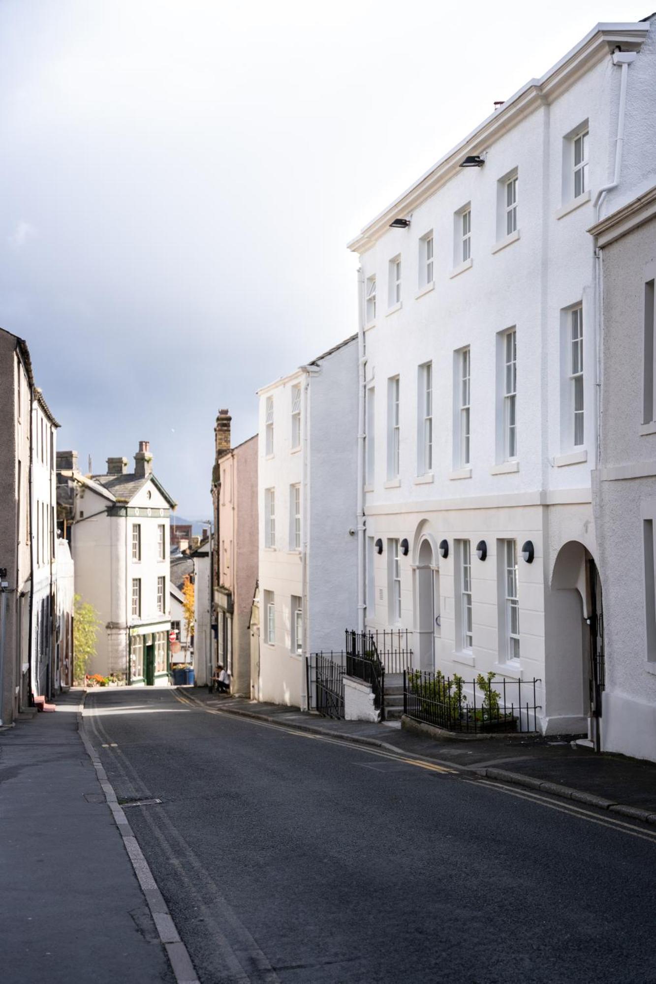 Lonsdale House Boutique Apartments Ulverston Eksteriør bilde